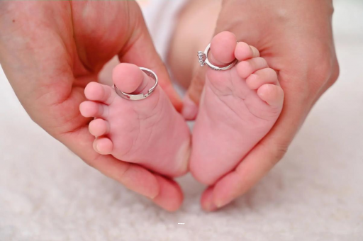 宝宝几个月可以游泳 宝宝几个月可以游泳